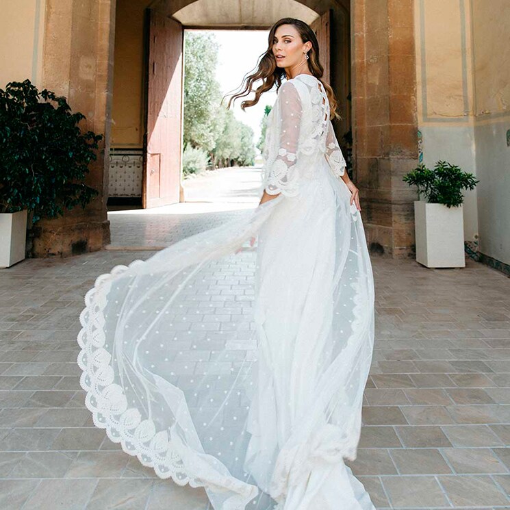 Si buscas un vestido de novia desmontable y espectacular, ficha la colección de Sara Omatos