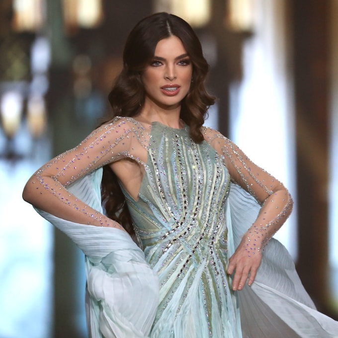 Nadia Ferreira elige dos vestidos-corsé de brillos y transparentes para su boda con Marc Anthony