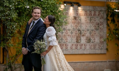 Alejandra, la novia valenciana de las mangas especiales que convirtió una colcha en chaleco