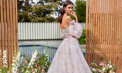 Ficha estos 12 vestidos con color perfectos para novias poco convencionales