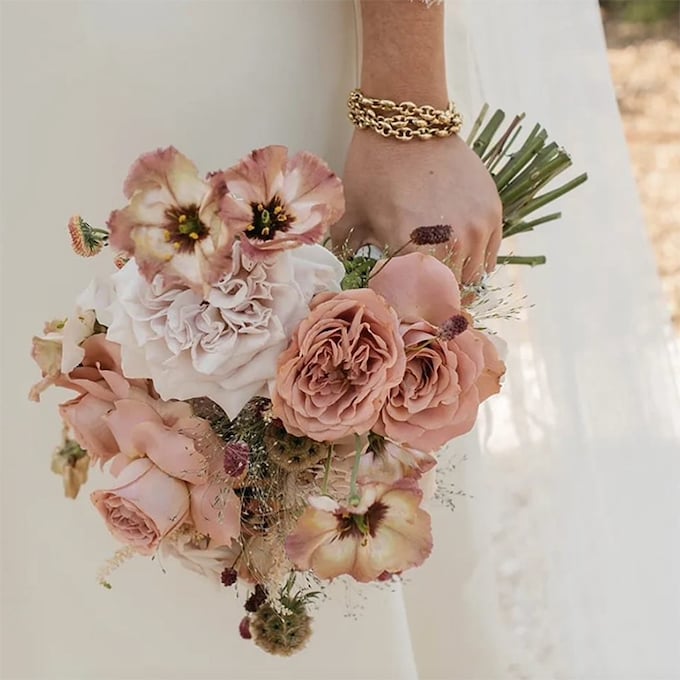 Te presentamos los 12 ramos de novia más románticos en tonos pastel