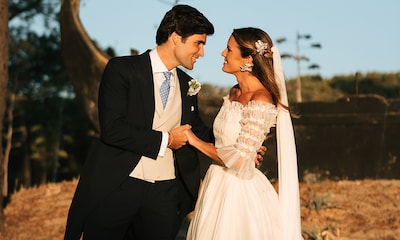 La boda viral de Rita, la novia portuguesa del vestido romántico y las joyas especiales