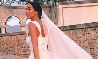 Paddy Noarbe apuesta por el vestido de novia que favorece a todas las siluetas en su boda con Marcos Llorente