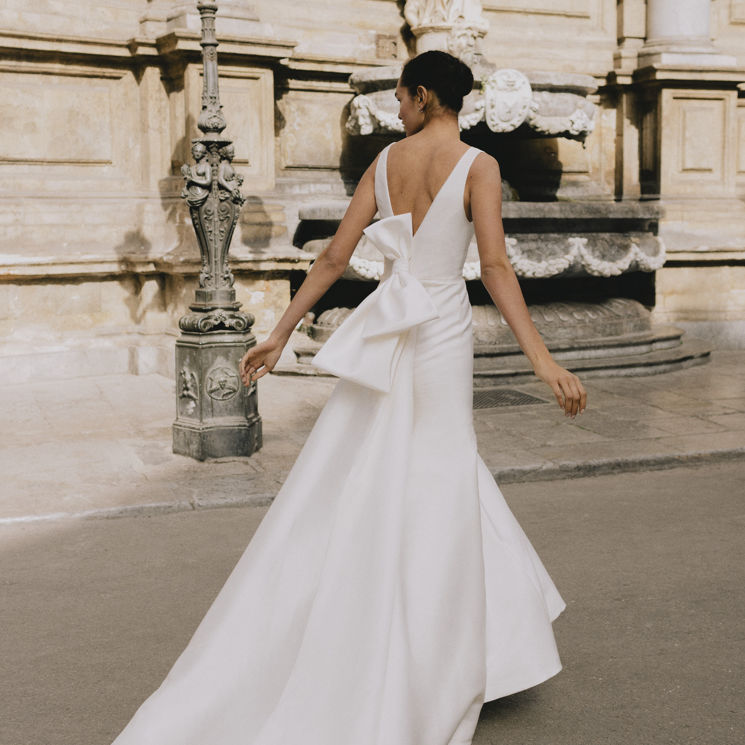 12 vestidos de novia con la espalda descubierta perfectos para bodas de verano