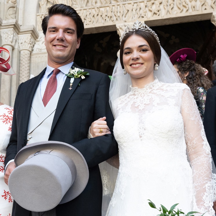 Vestido de encaje, tiara naturalista y velo: el look de Pélagie de Mac Mahon en su boda con el príncipe Amaury de Borbón-Parma