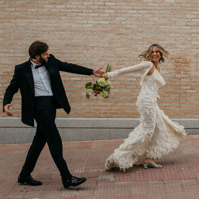 Un vestido de novia comprado 'online' para la boda viral de Adriana en Madrid