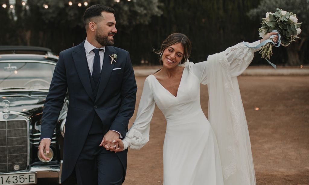 Tres vestidos de novia en uno, la elección de Marta para su boda en Granada