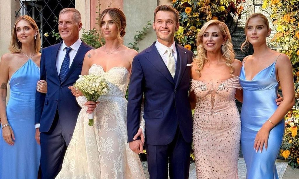 El vestido de encaje floral y guantes largos de Francesca Ferragni en su romántica boda italiana