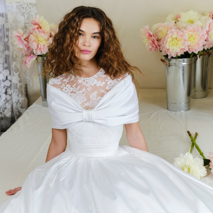 Si hay un vestido de novia para cada tipo de mujer está en lo nuevo de Reem Acra 