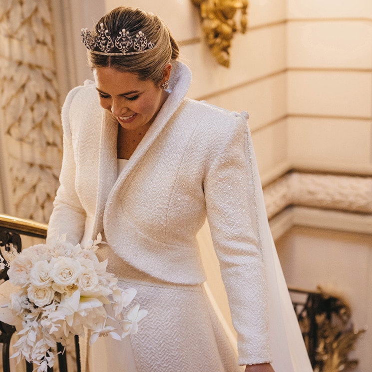 La historia detrás del vestido de novia de María Baraza, la diseñadora de los trajes convertibles