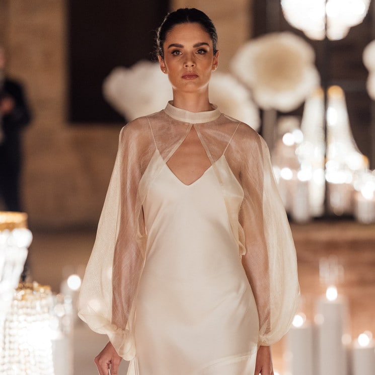Los vestidos románticos y atemporales de Alex Vidal, el diseñador que conquista a las novias valencianas