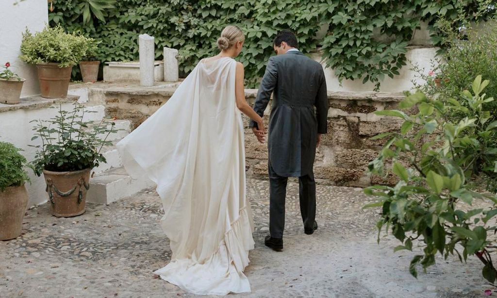 Si las editoras de ¡HOLA! nos casáramos ahora, esto es lo que cambiaríamos de nuestras bodas