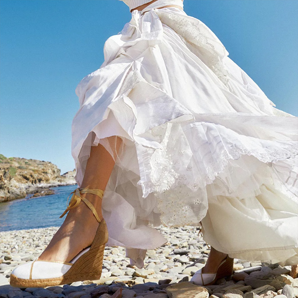 15 alpargatas españolas para novias de temporada que son elegantes y comodísimas