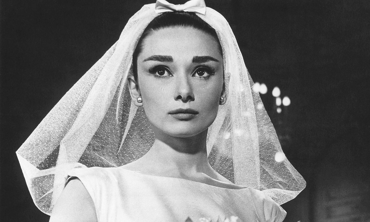 Audrey Hepburn novia cara con ángel