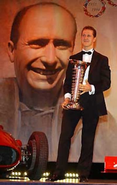 Alberto de Mónaco preside la gala del automóvil organizada por la FIA