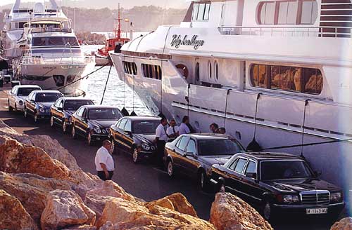 Los Reyes de Jordania inician en Mallorca un crucero por el Mediterráneo