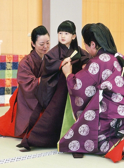 La princesa Aiko en su primera ceremonia oficial