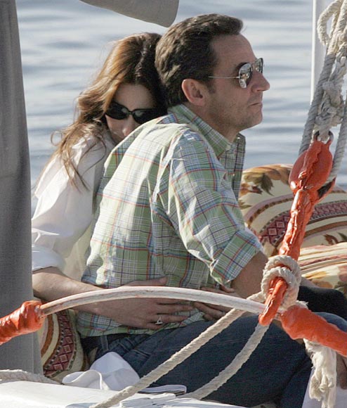 Nicolás Sarkozy y Carla Bruni se 'regalan' un exótico y romántico fin de semana en México