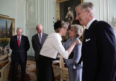 Matilde y Felipe de Bélgica ponen el broche de oro a un mes de viajes por Europa visitando a la reina Isabel