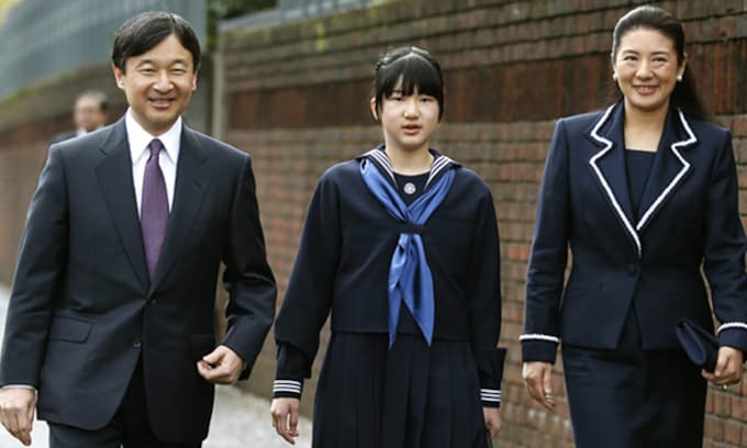 Aiko de Japón lleva un mes sin ir al colegio por problemas de salud