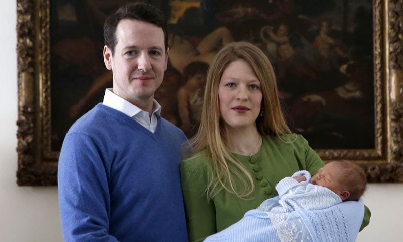 Primeras imágenes de Stefan, el hijo del príncipe Felipe de Serbia y Danica Marinkovic