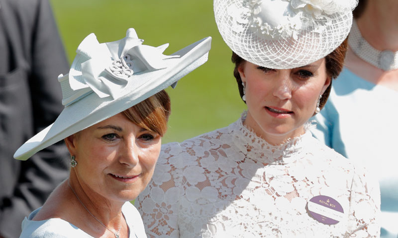 Los consejos de Carole Middleton a su hija, la duquesa de Cambridge, sobre el bautizo del príncipe Louis