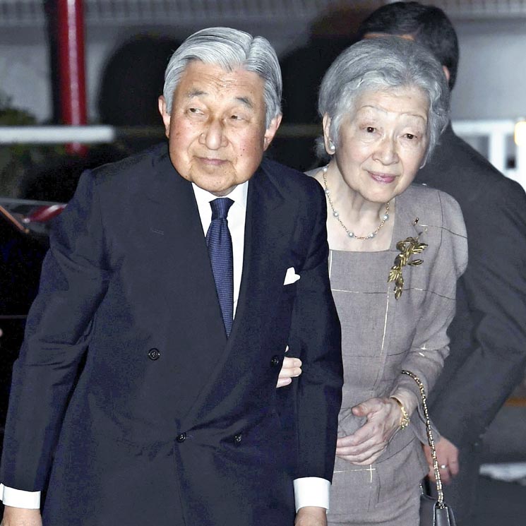 El emperador Akihito de Japón cancela sus compromisos públicos por enfermedad