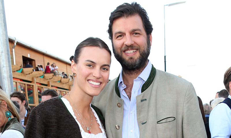 El príncipe Casimir Sayn-Wittgenstein y su prometida, Alana Bunte, celebran el Oktoberfest antes de su boda