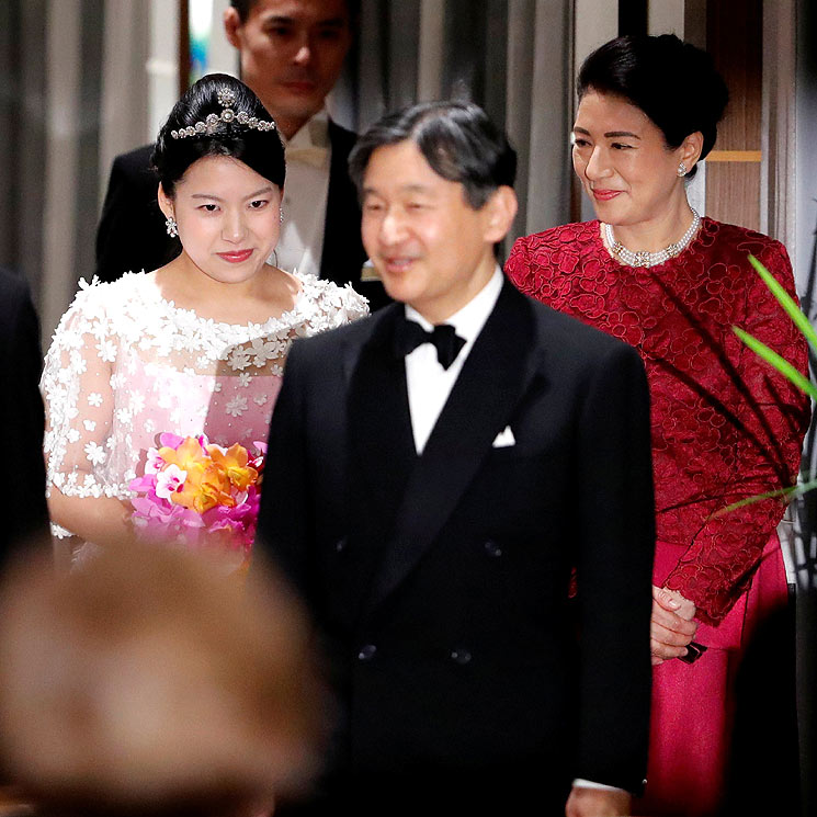 Los futuros emperadores de Japón se vuelcan con la última boda imperial de esta era