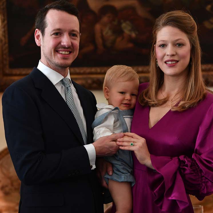 El príncipe Felipe de Serbia y Danica Marinkovic, felices en el bautizo de su hijo Stefan