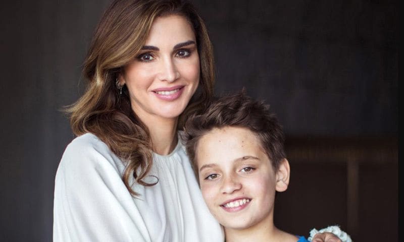 Las cariñosas felicitaciones de Rania de Jordania a dos de los hombres de su vida