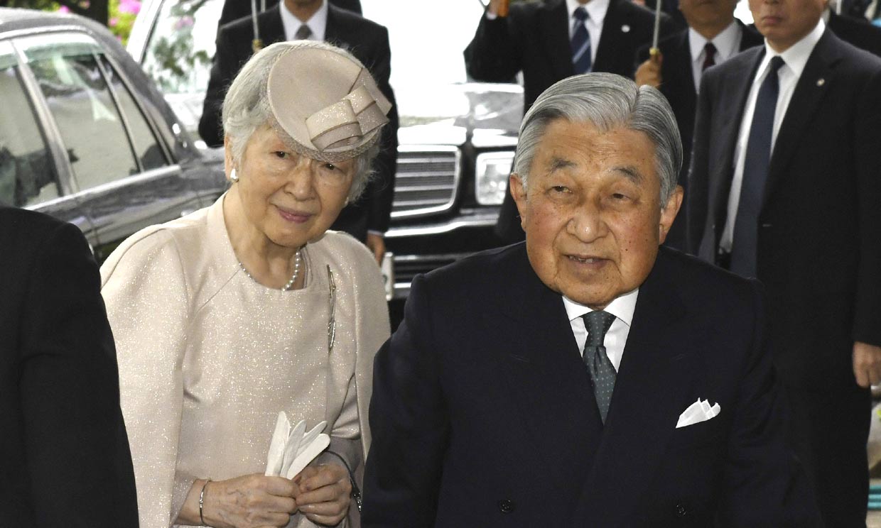Akihito y Michiko de Japón protagonizan sus últimos actos en plena cuenta atrás para la abdicación