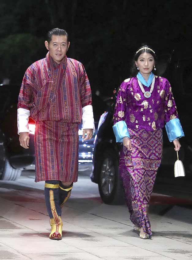 ABDICACIÓN DEL EMPERADOR AKIHITO Y ENTRONIZACIÓN DEL PRÍNCIPE NARUHITO - Página 10 Bhutan-gtres-a