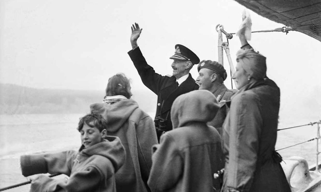 HaakonVII y su familia, a su llegada a Oslo en junio de 1945