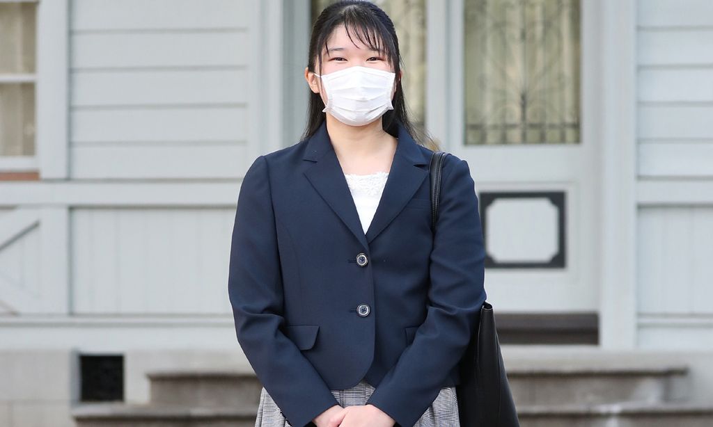 Aiko de Japón se reencuentra con sus compañeros de universidad ¡seis meses después!