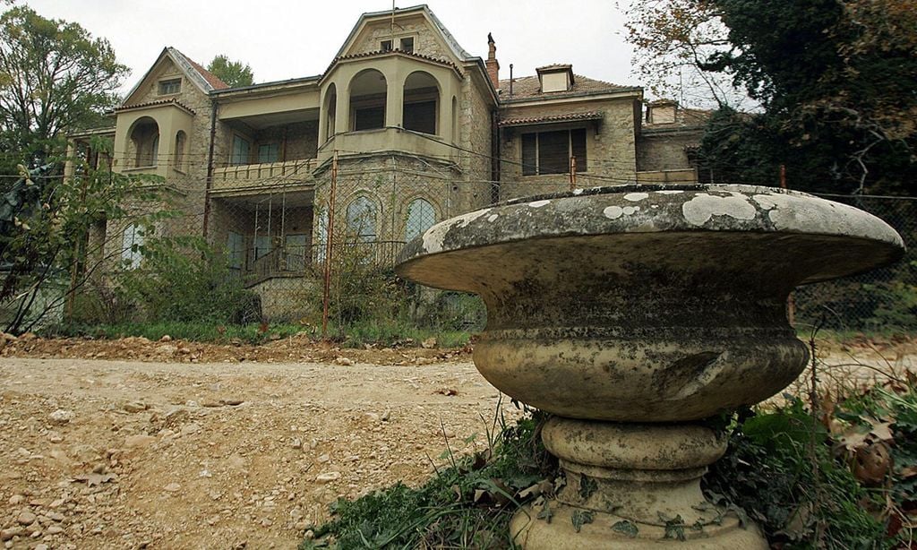 Desde la Antigua Grecia hasta hoy, el palacio donde creció doña Sofía condenado a 'resurgir de sus cenizas'