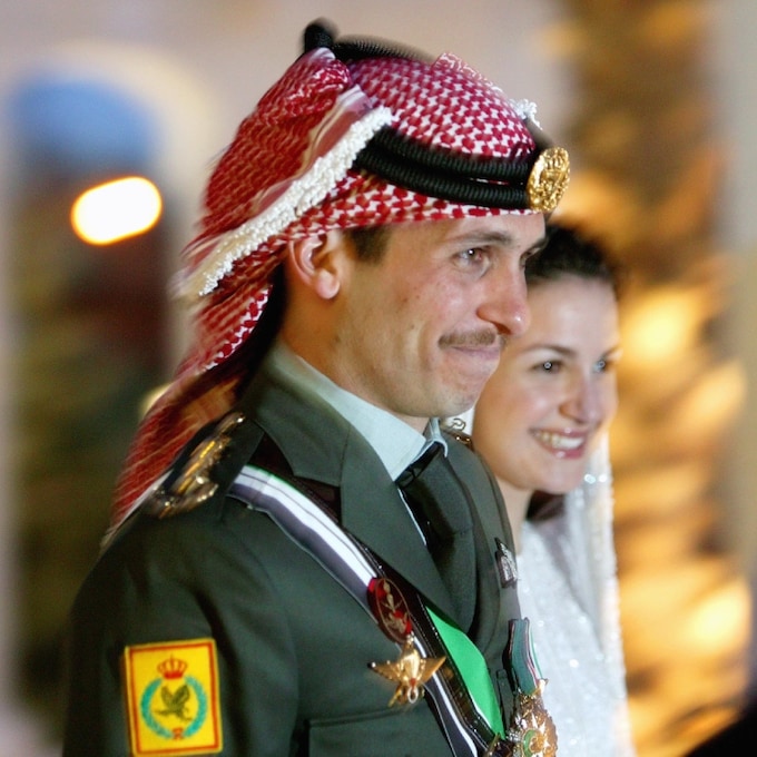 Hamzah de Jordania renuncia a su título de Príncipe un mes después de disculparse con su hermano, el rey Abdalá