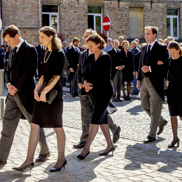 La familia Gran Ducal acude al funeral de su primo, el príncipe Wauthier de Ligne, en Bélgica