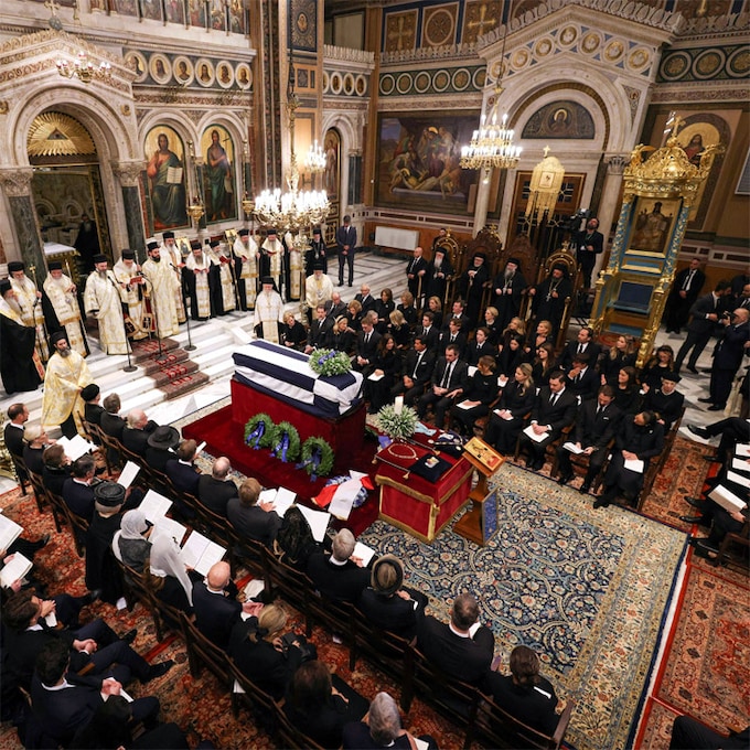Constantino de Grecia, despedido en Atenas con un solemne funeral digno de Rey