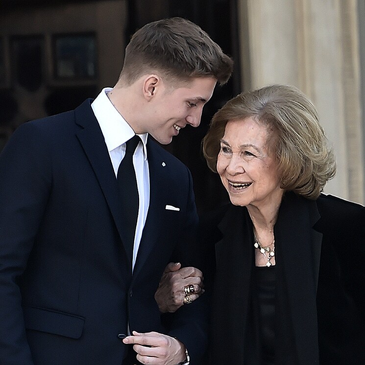 Los gestos de complicidad y cariño de Constantine de Grecia con su tía abuela, la reina Sofía  