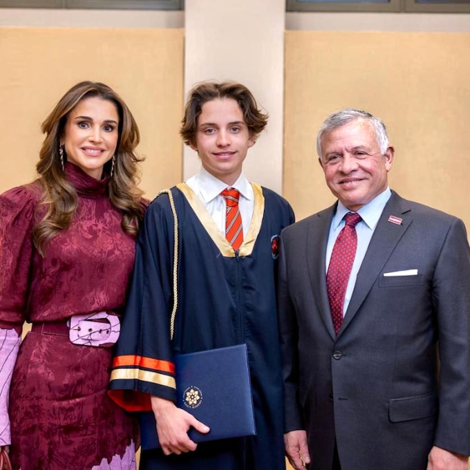 La alegría de Rania de Jordania y Abdalá en la graduación del príncipe Hashem en un mes repleto de celebraciones