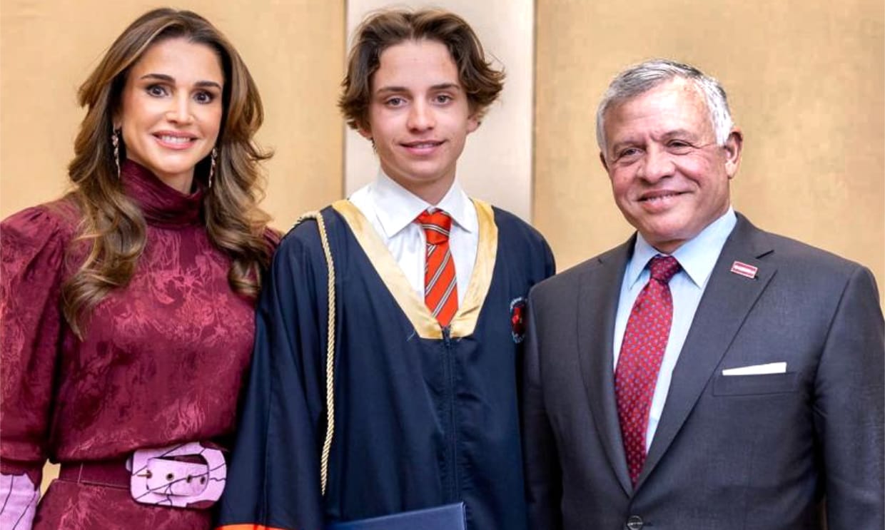Abdalá y Rania de Jordania en la graduación de su hijo menor