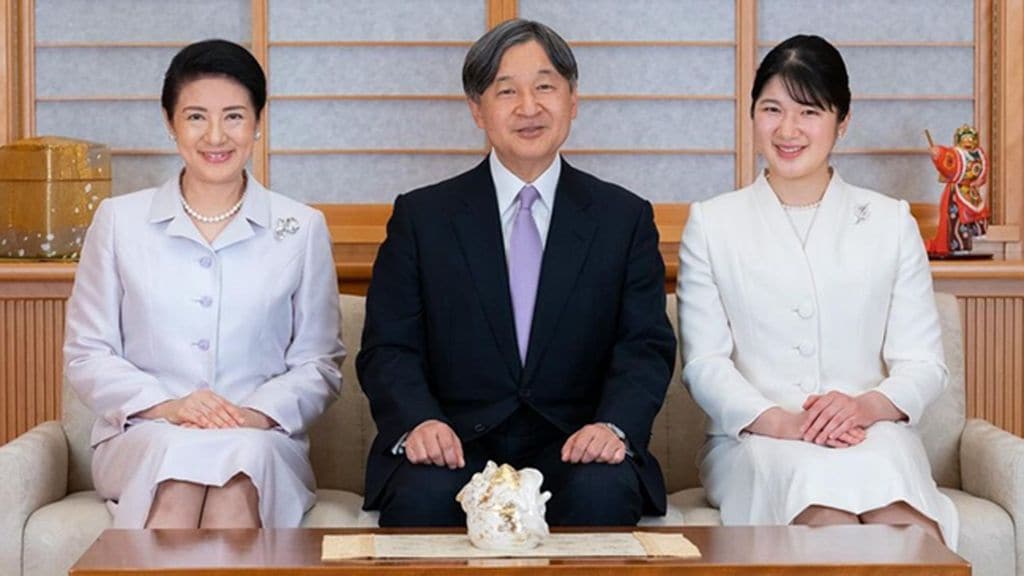 Los emperadores de Japón con su hija Aiko