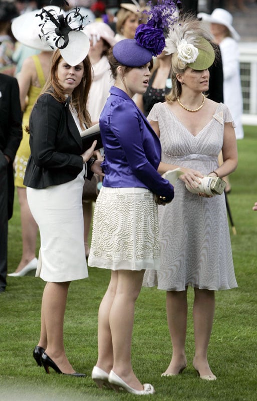 Las hermanas York en las carreras de Ascot en el año 2008 junto a la condes...