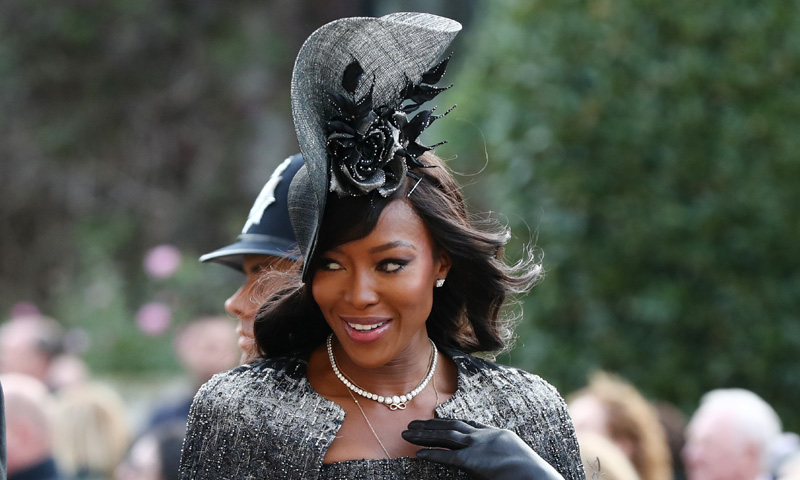 Naomi Campbell en la boda real es un 'WOW'!