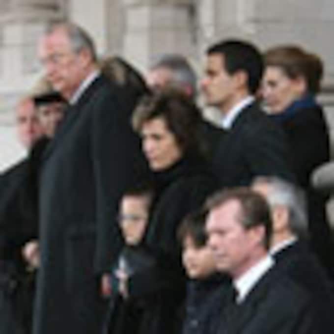 La Familia Real de los belgas se despide del príncipe Alejandro