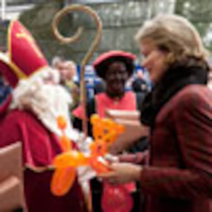 La princesa Matilde muestra su apoyo a las familias de los militares belgas en misión de paz