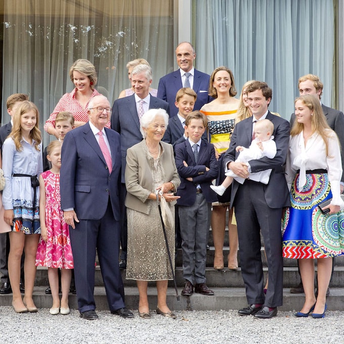 La Familia Real de los belgas se reúne al completo por el 80º cumpleaños de la reina Paola