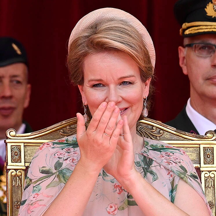 Las lágrimas de los reyes de Bélgica al ver a su hija Elisabeth participando por primera vez en un desfile militar