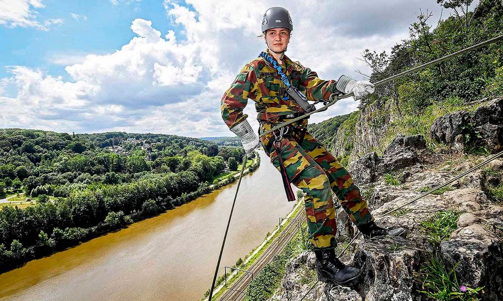 Elisabeth de Bélgica finaliza con éxito una de las etapas más importantes en su carrera militar